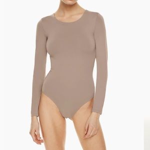 Babaton, Contour Crew Longsleeve Bodysuit in warm taupe. Size large